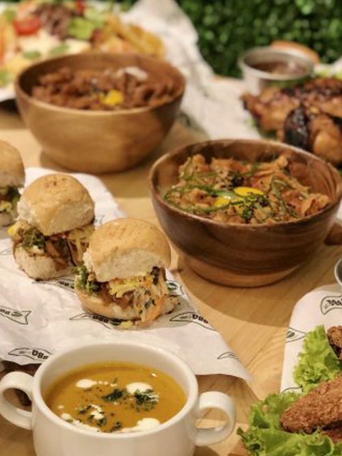 Camp Curry (Ayala Malls Manila Bay)