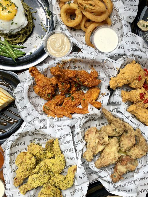 Frankie’s New York Buffalo Wings – Molito