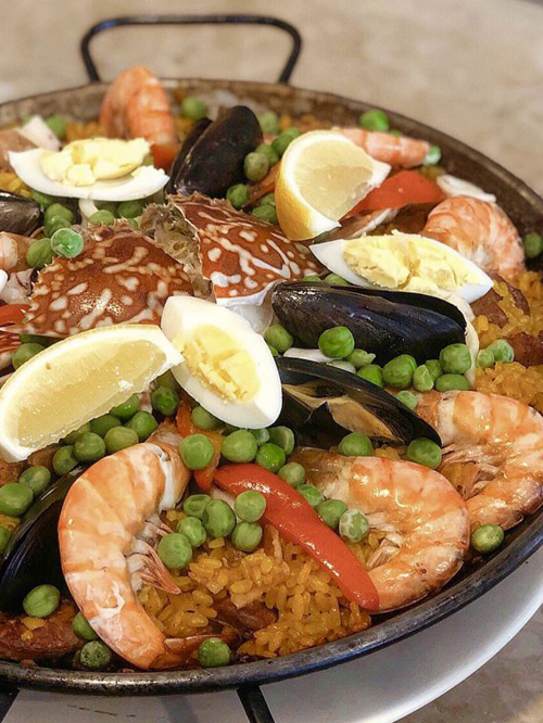 Ibarra’s Bistro – Tagaytay, Acienda Outlet Mall